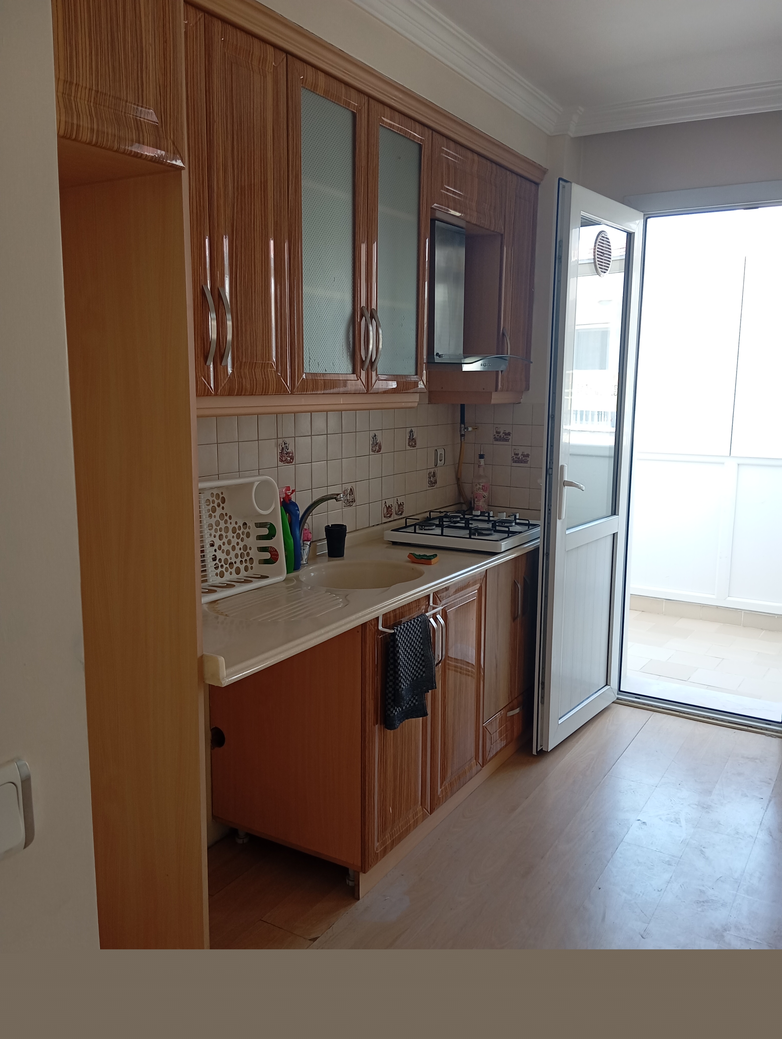 TNL GAYRİMENKUL den BOSTANLI YAKINI KİRALIK 2+1 DAİRE